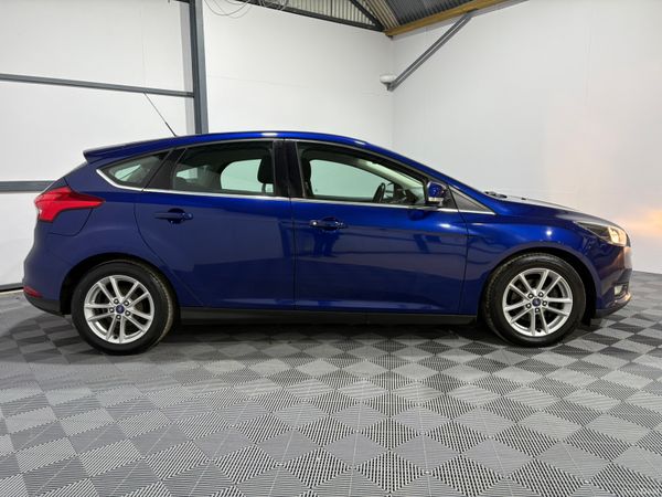 2015 Ford Focus Zetec 1.0 100 Bhp Manual 375870704