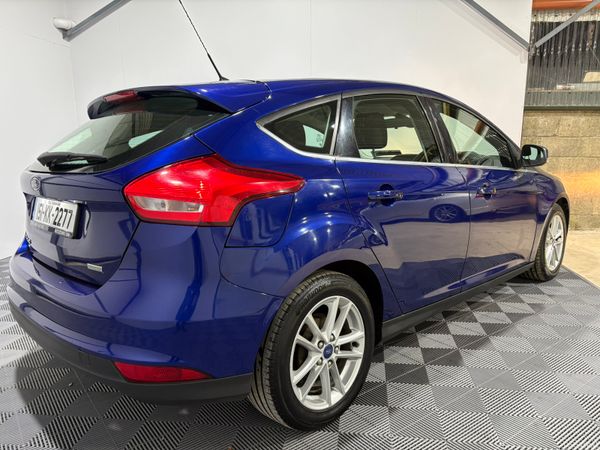2015 Ford Focus Zetec 1.0 100 Bhp Manual 375870708