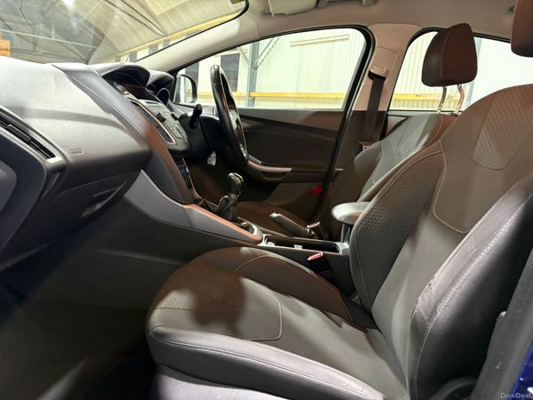 2015 Ford Focus Zetec 1.0 100 Bhp Manual 375870714