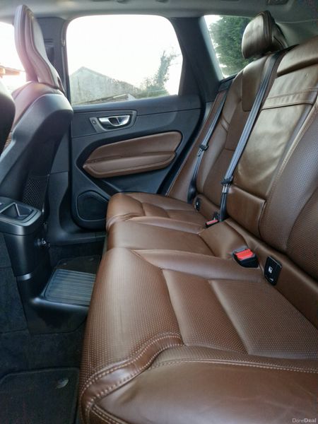 Volvo XC60 T8 INSCRIPTION PRO | Pan Roof 375813028