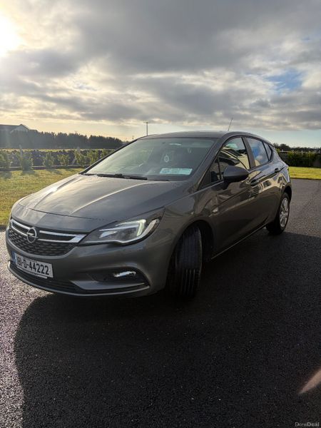 Opel Astra 2018 375942883