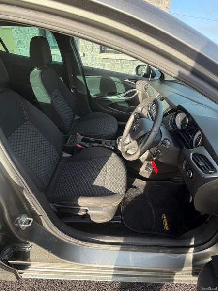 Opel Astra 2018 375942907