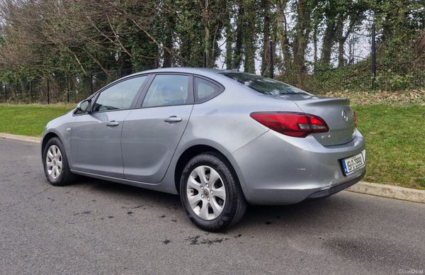 Opel Astra 2015 (NCT 08/26) 375958210