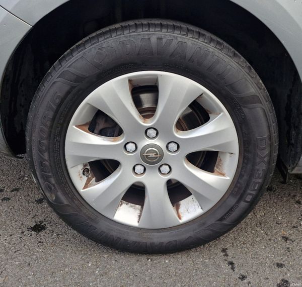 Opel Astra 2015 (NCT 08/26) 375958215