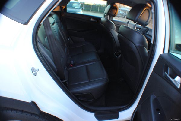 Hyundai Tucson 2016 1.7D EXECUT 5DR SUV 375906374