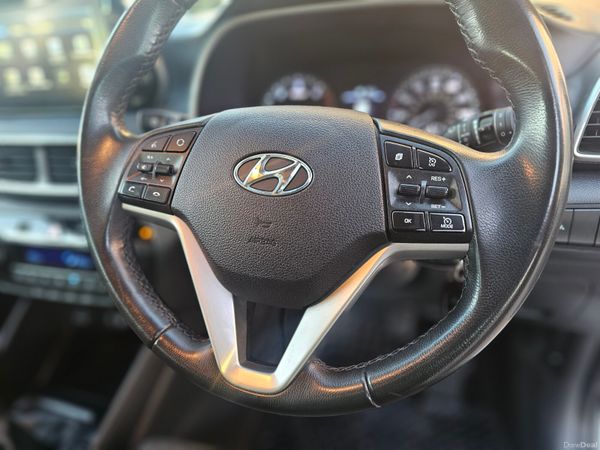 HYUNDAI TUCSON // 05/27 NCT // EXCELLENT SPEC 375917540