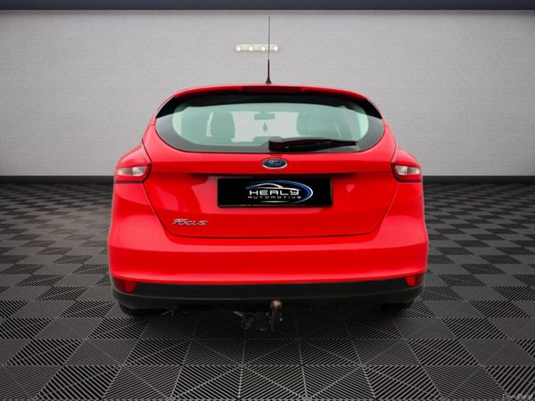 162 Ford Focus *NCT 10-26* 375928102