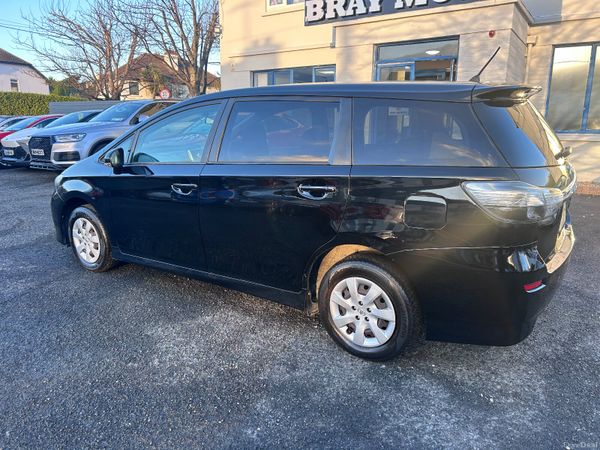 2013 TOYOTA WISH PETROL AUTO AWD 7 SEATS 376075905
