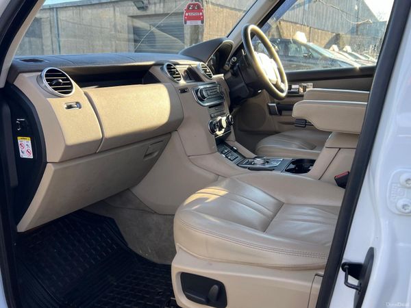 152 Land Rover Discovery 5 Seats Commercial 376023257