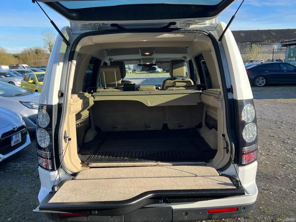 152 Land Rover Discovery 5 Seats Commercial 376023259