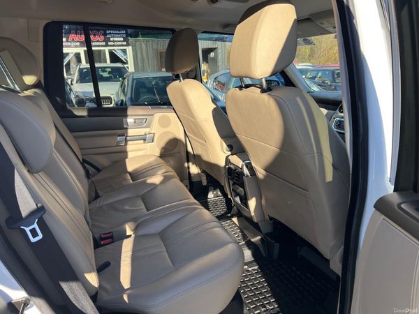 152 Land Rover Discovery 5 Seats Commercial 376023263