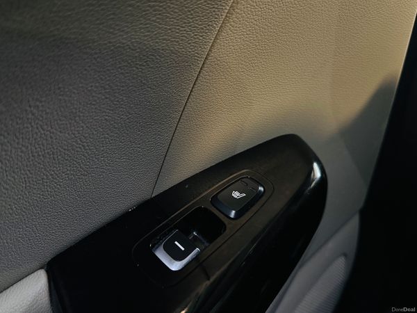 Kia Sportage Premium 1.6D Automatic-Pan Roof 376025322