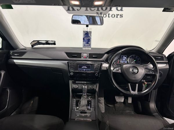 Skoda Superb 2017 (Automatic) 376027145