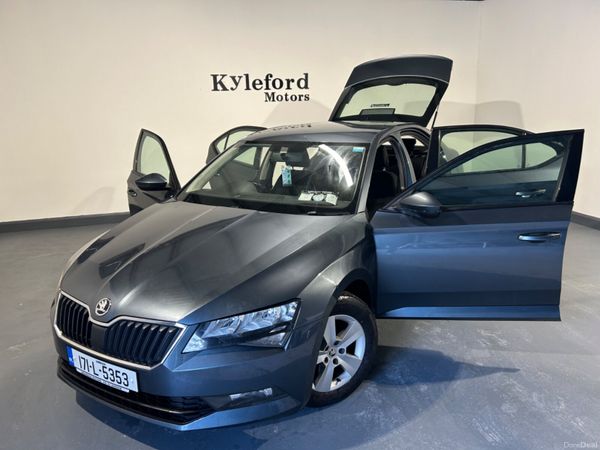 Skoda Superb 2017 (Automatic) 376027103