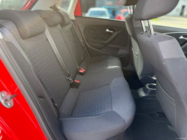 Volkswagen Polo 2015 1.2L AUTOMATIC 376270270