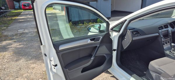 Volkswagen Golf 2015 1.2L PETROL AUTOMATIC 376277721