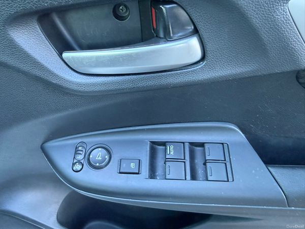 2019 Honda Fit 1.5 Petrol Hybrid ,Automatic 376293179