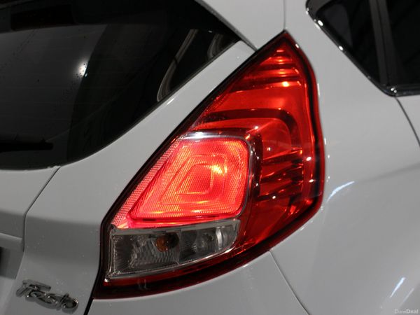 2015 Ford Fiesta 1.2 Zetec New NCT! 376200181