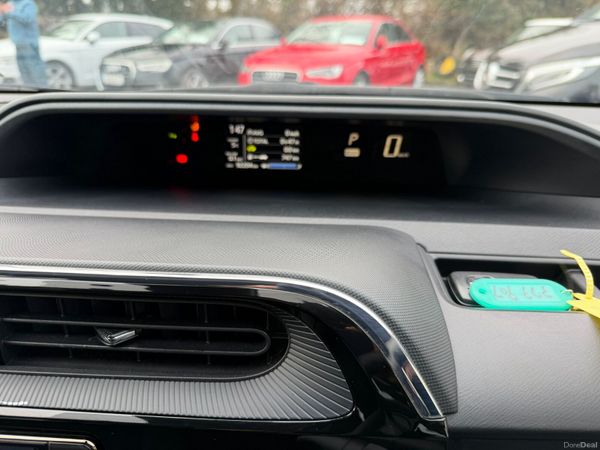 19 Toyota Aqua Hybrid Push Start 376218545