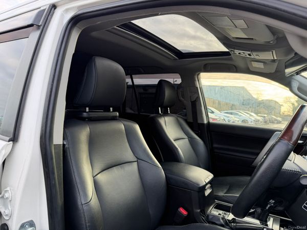 17 TOYOTA LAND CRUISER 7 SEATS HIGH SPEC 376223496