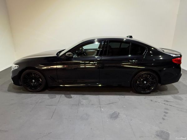 BMW 520d X Drive M-Sport G30 - High Spec 376452544