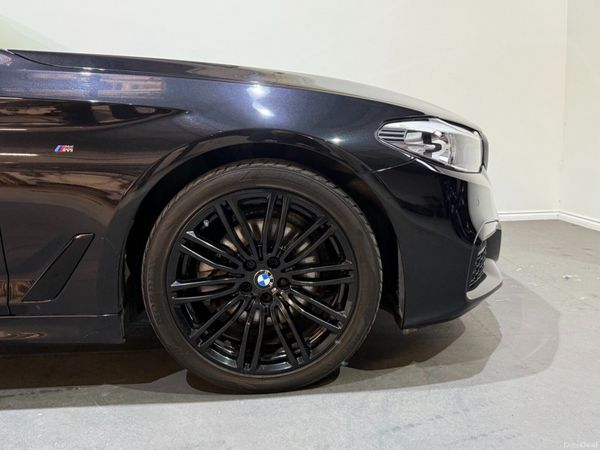 BMW 520d X Drive M-Sport G30 - High Spec 376452577