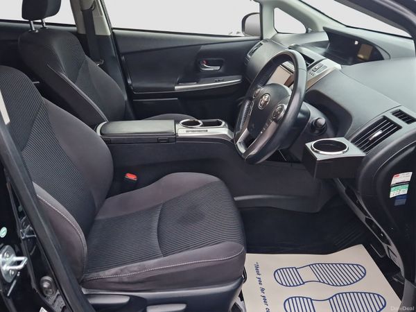 2015 TOYOTA PRIUS ALPHA  ** 7 SEATER** 1.8  HYBRID 376470737