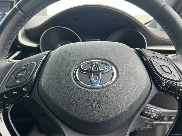 TOYOTA C-HR 2018, 1.8 HYBRID AUTO LOW KM HIGH SPEC 376403067