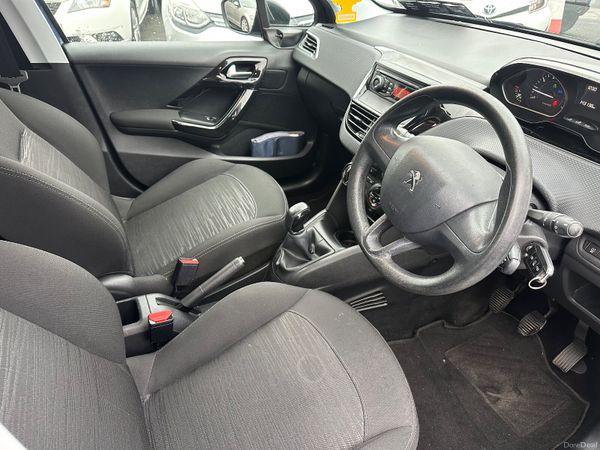 Peugeot 208 1.2 Petrol NCT LOW KMS 1 OWNER 376423497