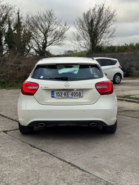 Mercedes A-180 Class 56000 KM 2015 376633893