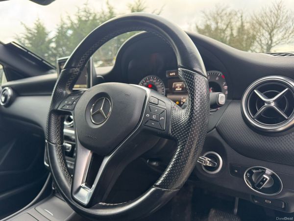 Mercedes A-180 Class 56000 KM 2015 376633903