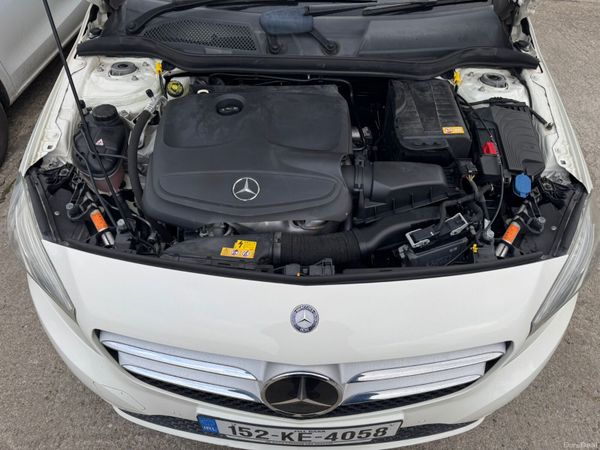 Mercedes A-180 Class 56000 KM 2015 376633915