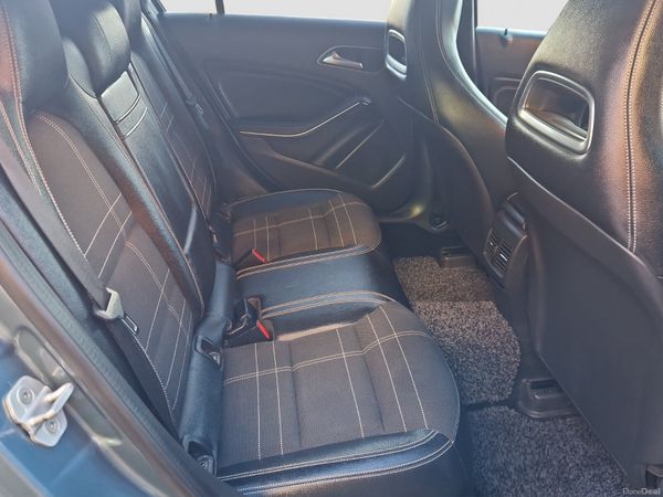 2015 MERCEDES BENZ A180 1.6 PETROL AUTOMATIC 376746140