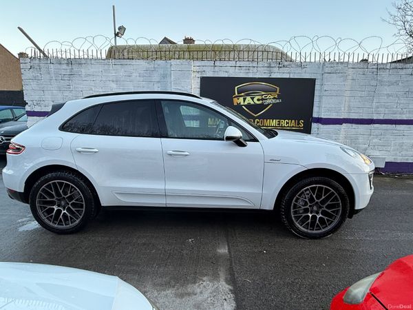 Porsche Macan S 2014 376707744