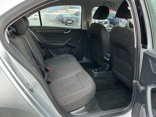 151 SKODA RAPID 1.6TDI LOW KMS SPOTLESS 376718895