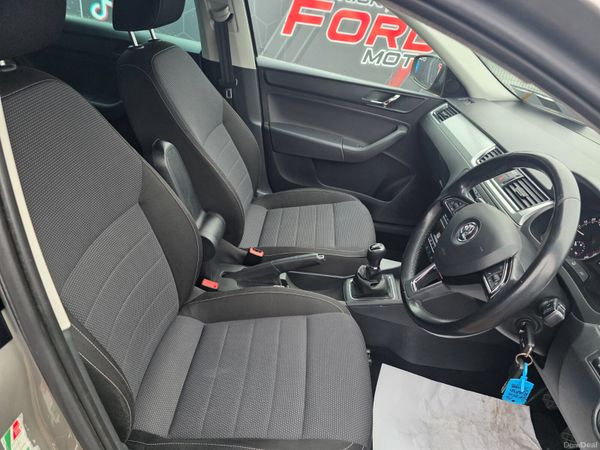 Skoda Rapid 2014 376864659