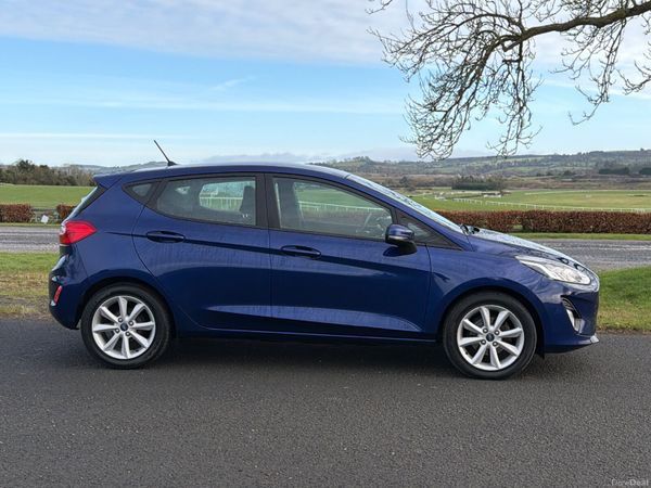 Ford Fiesta 2018 Zetec low mileage 376864743