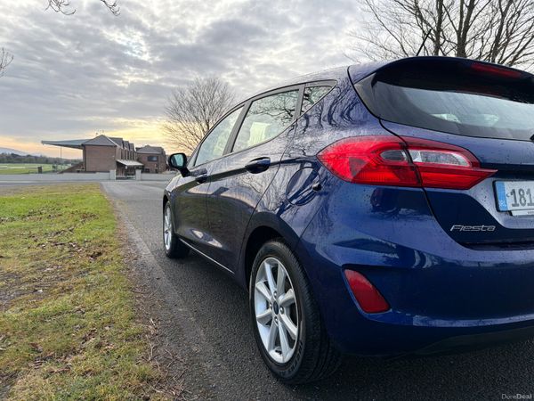 Ford Fiesta 2018 Zetec low mileage 376864817