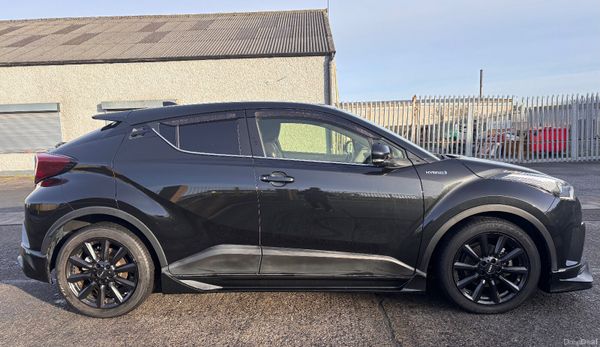 2018 Toyota C-HR | LEATHER HEATED SEATS 376876318