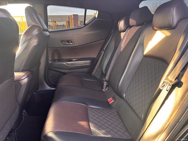 2018 Toyota C-HR | LEATHER HEATED SEATS 376876515