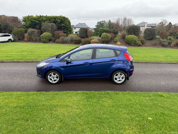 Ford Fiesta 2016 376885387