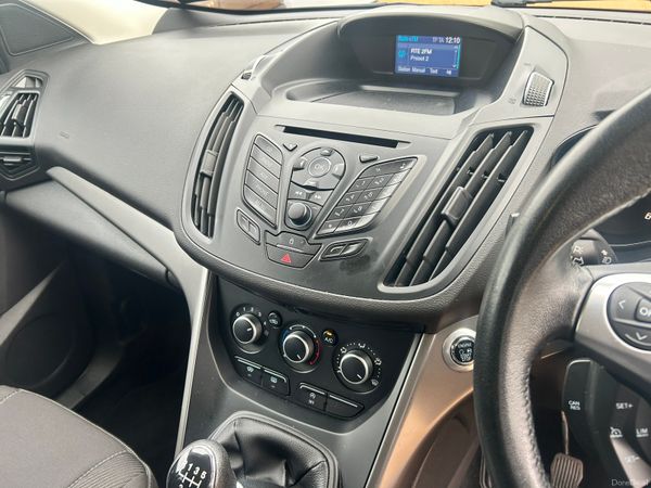 Ford Kuga Zetec **price drop January sales** 376829776