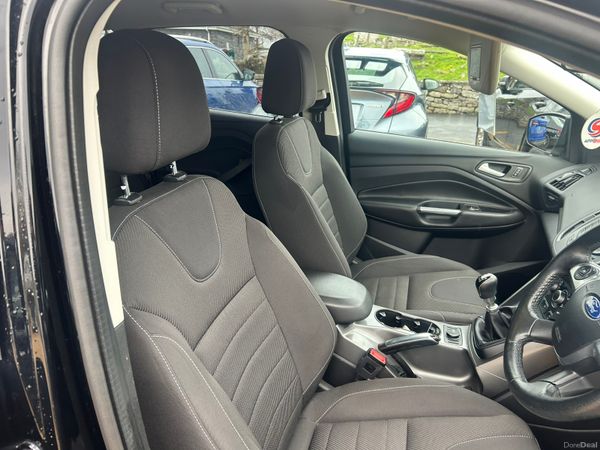 Ford Kuga Zetec **price drop January sales** 376829778