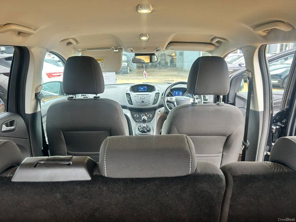 Ford Kuga Zetec **price drop January sales** 376829781