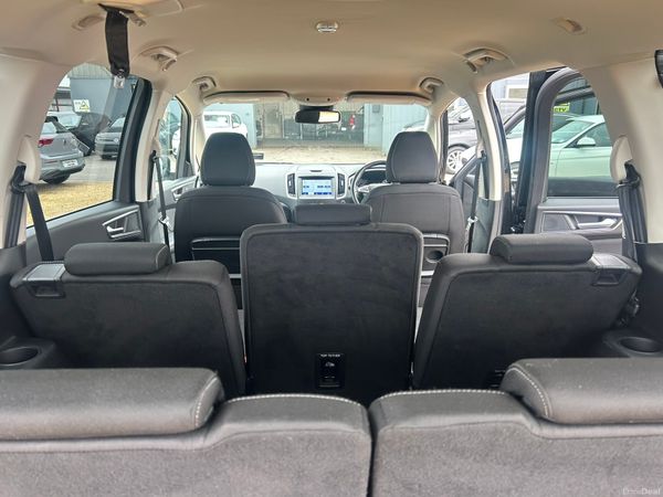 Ford galaxy titanium 376832619