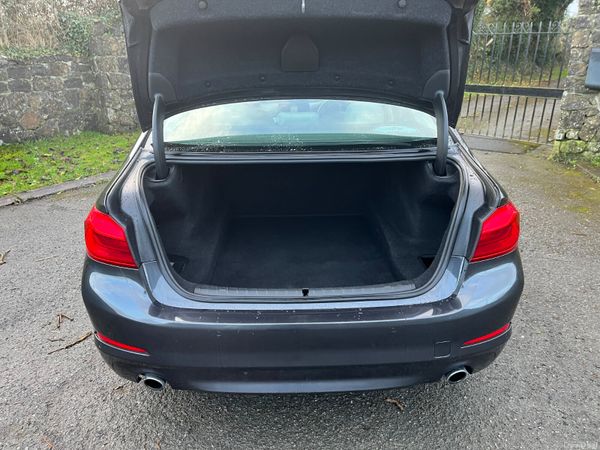 BMW 5-Series 520d SE 18" Auto 377144541