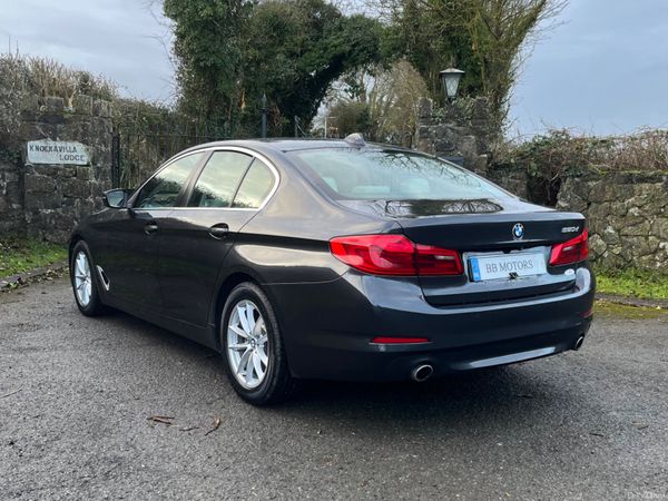 BMW 5-Series 520d SE 18" Auto 377144547