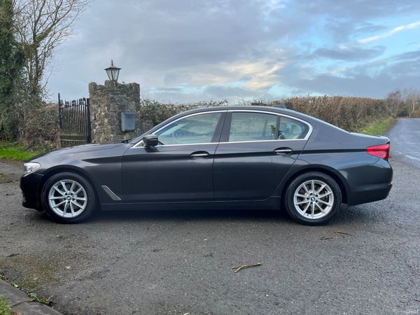BMW 5-Series 520d SE 18" Auto 377144531