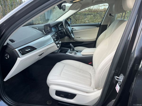 BMW 5-Series 520d SE 18" Auto 377144535