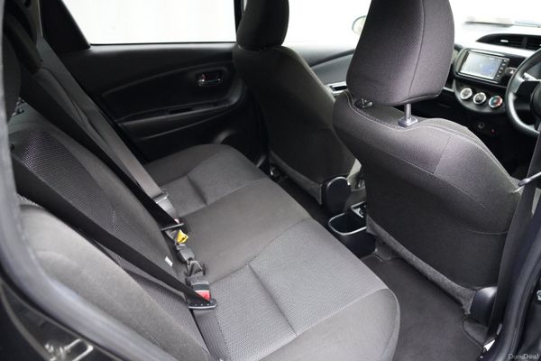 2019 Toyota Vitz AUTO 377146057